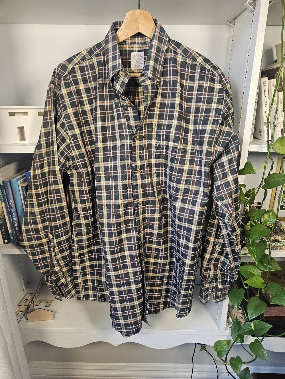 Vintage Brooks Brothers Men's Button-Down Shirt Plaid Brown Size Medium Preppy